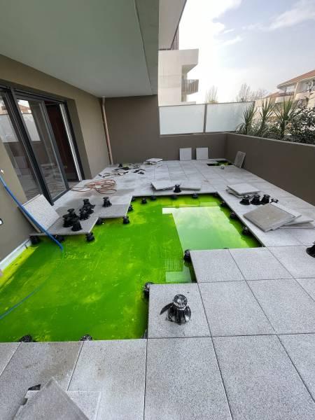 Fluorescéine terrasse – infiltration localisée